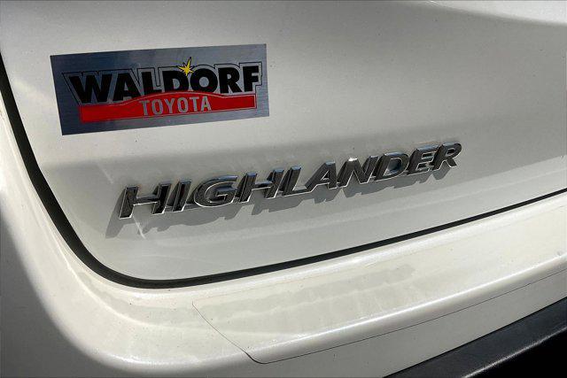 used 2019 Toyota Highlander car, priced at $23,450