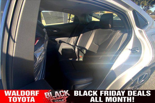 new 2026 Toyota Prius Plug-In Hybrid car, priced at $43,207