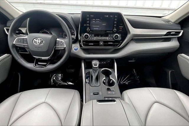 used 2021 Toyota Highlander Hybrid car, priced at $28,750
