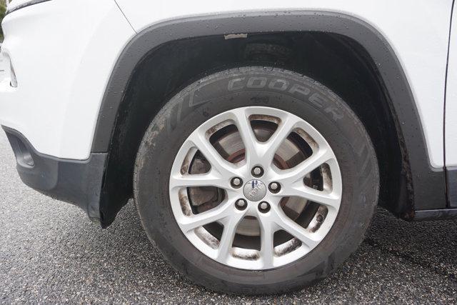 used 2018 Jeep Cherokee car, priced at $13,950