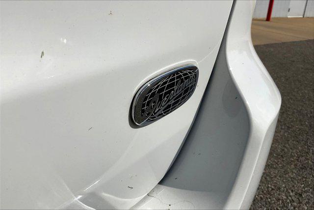 used 2014 Jeep Grand Cherokee car, priced at $10,995