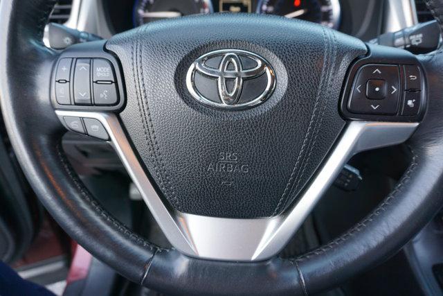 used 2015 Toyota Highlander car, priced at $17,495