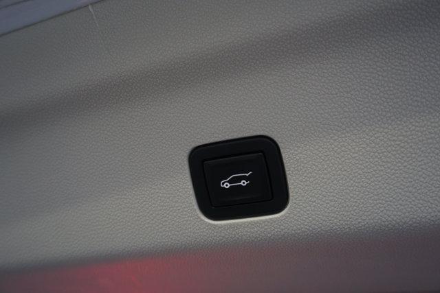 used 2021 Cadillac Escalade ESV car, priced at $65,495