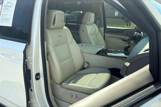 used 2021 Cadillac Escalade ESV car, priced at $60,950