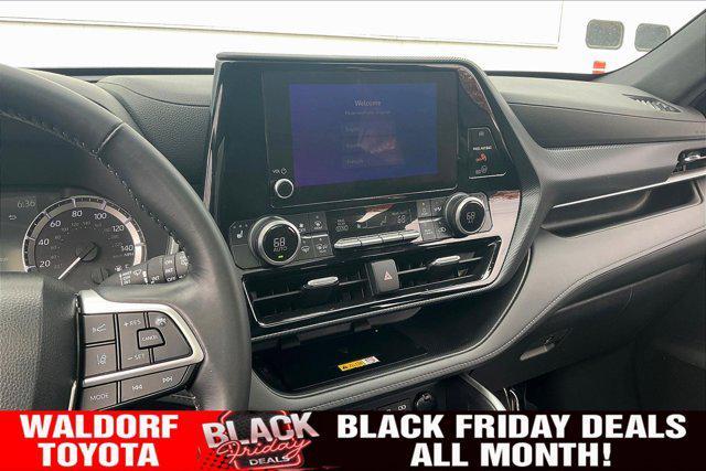 used 2023 Toyota Highlander car, priced at $37,500