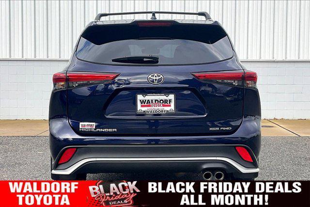 used 2023 Toyota Highlander car, priced at $37,500