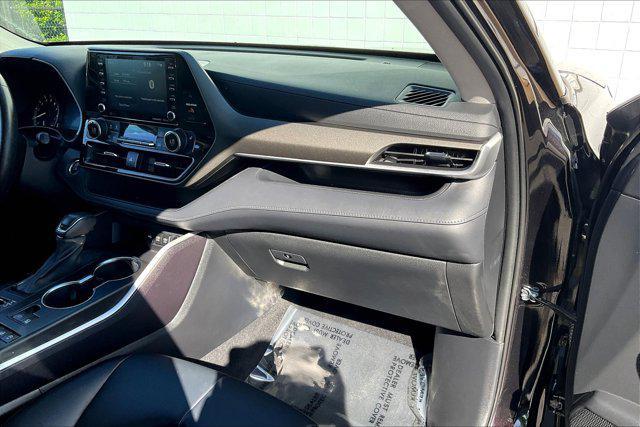 used 2021 Toyota Highlander car, priced at $33,995