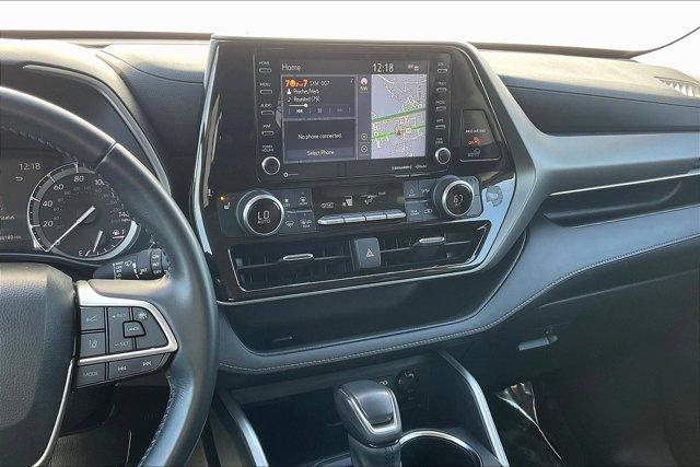 used 2022 Toyota Highlander car, priced at $35,450