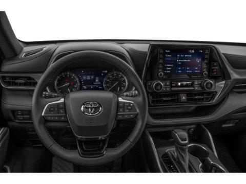 used 2022 Toyota Highlander car, priced at $34,495