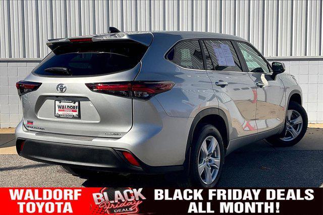 used 2024 Toyota Highlander car, priced at $34,000