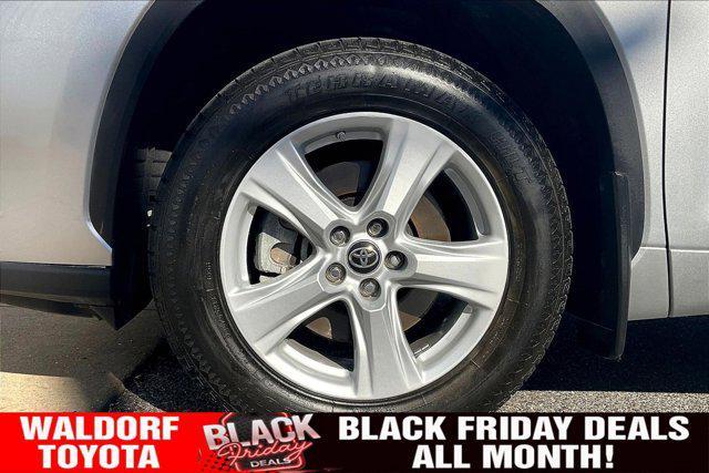 used 2024 Toyota Highlander car, priced at $34,000