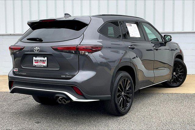 used 2024 Toyota Highlander car, priced at $44,250