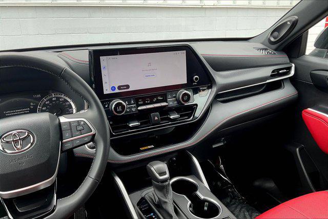 used 2024 Toyota Highlander car, priced at $44,250