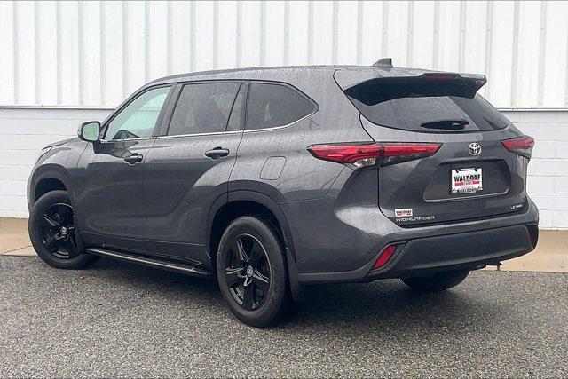 used 2022 Toyota Highlander car, priced at $31,995