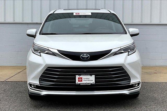 used 2022 Toyota Sienna car, priced at $49,500