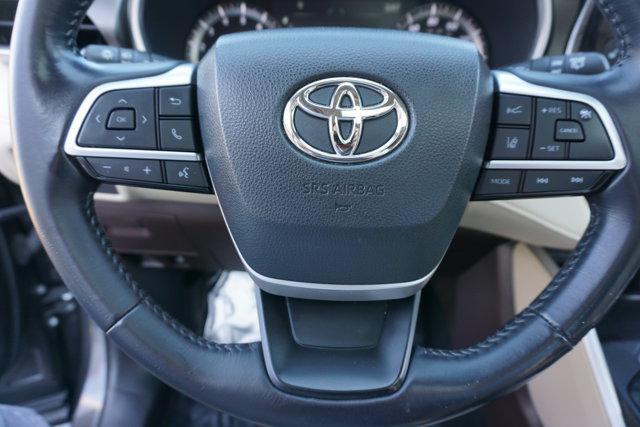 used 2022 Toyota Highlander car, priced at $36,950