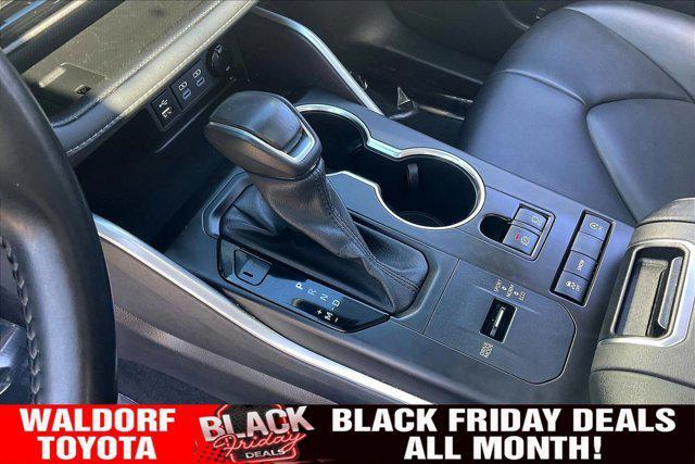 used 2022 Toyota Highlander car, priced at $32,500