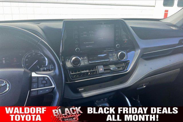 used 2022 Toyota Highlander car, priced at $32,500
