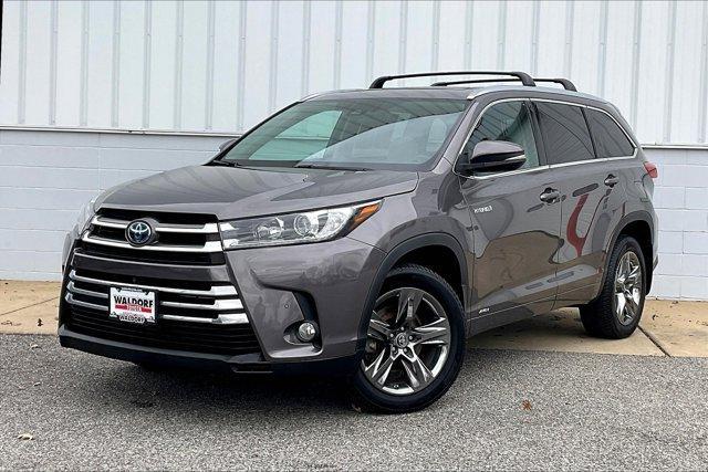 used 2017 Toyota Highlander Hybrid car, priced at $26,500