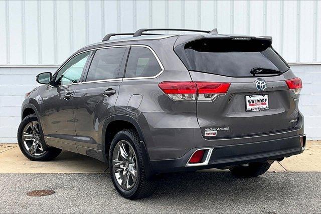 used 2017 Toyota Highlander Hybrid car, priced at $26,500