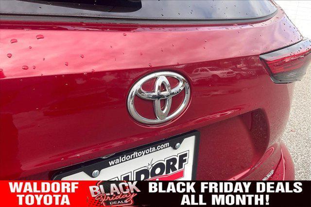 used 2022 Toyota Highlander car, priced at $33,500