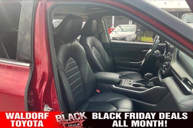 used 2022 Toyota Highlander car, priced at $33,500