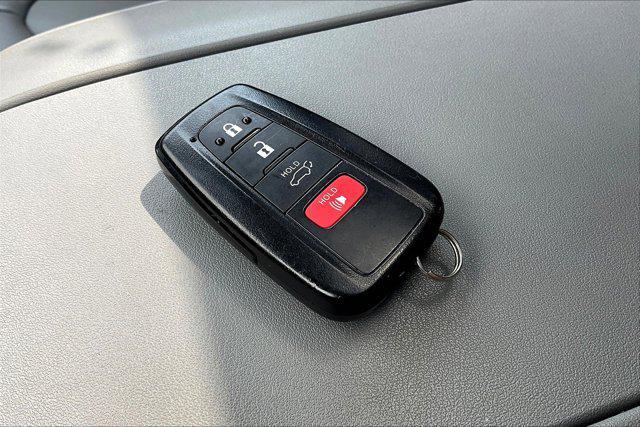 used 2023 Toyota Highlander car, priced at $37,495