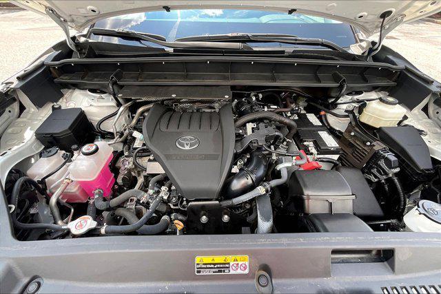 used 2023 Toyota Highlander car, priced at $37,495