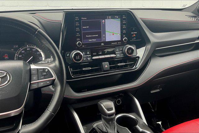used 2022 Toyota Highlander car, priced at $33,995