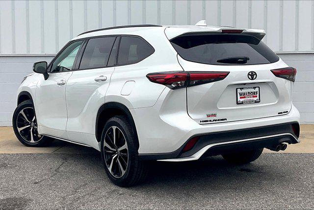 used 2022 Toyota Highlander car, priced at $33,995