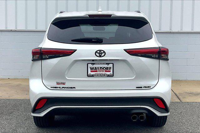used 2022 Toyota Highlander car, priced at $33,995