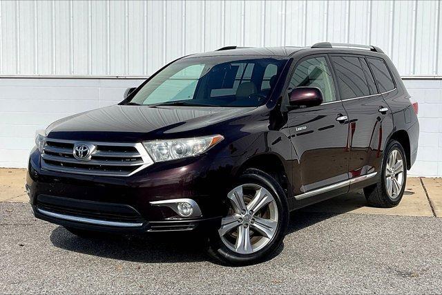 used 2013 Toyota Highlander car, priced at $14,500