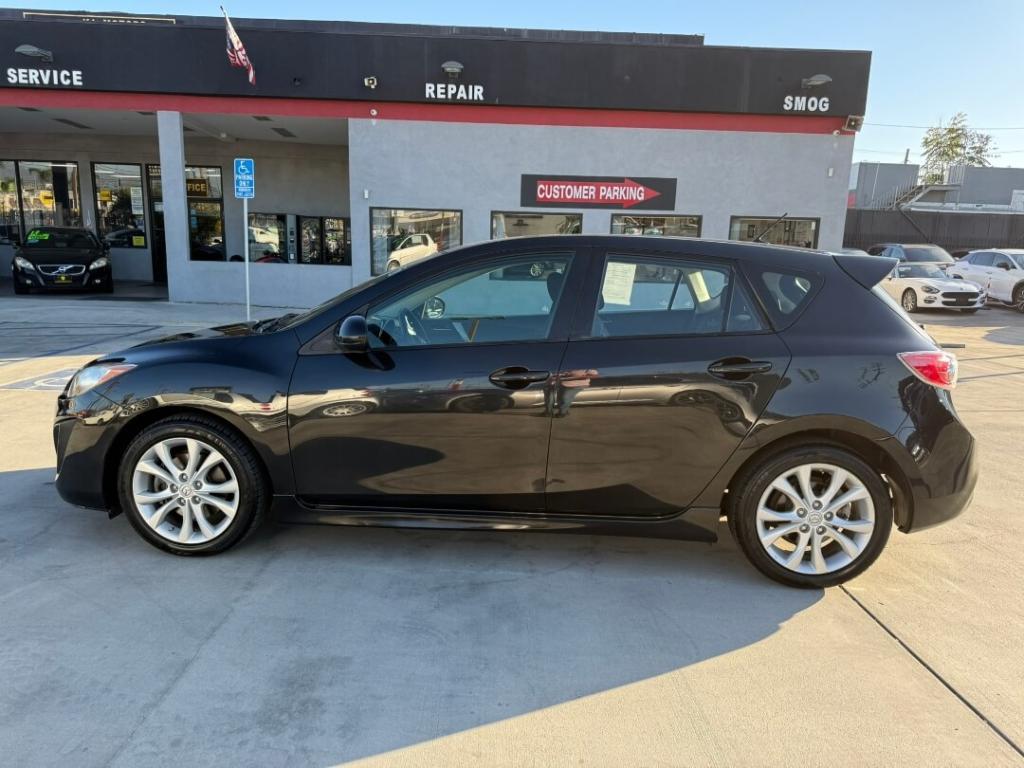 used 2011 Mazda Mazda3 car, priced at $9,595