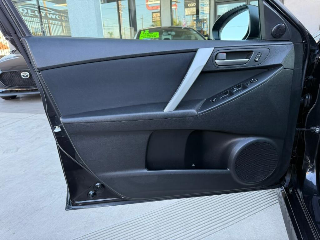 used 2011 Mazda Mazda3 car, priced at $9,595