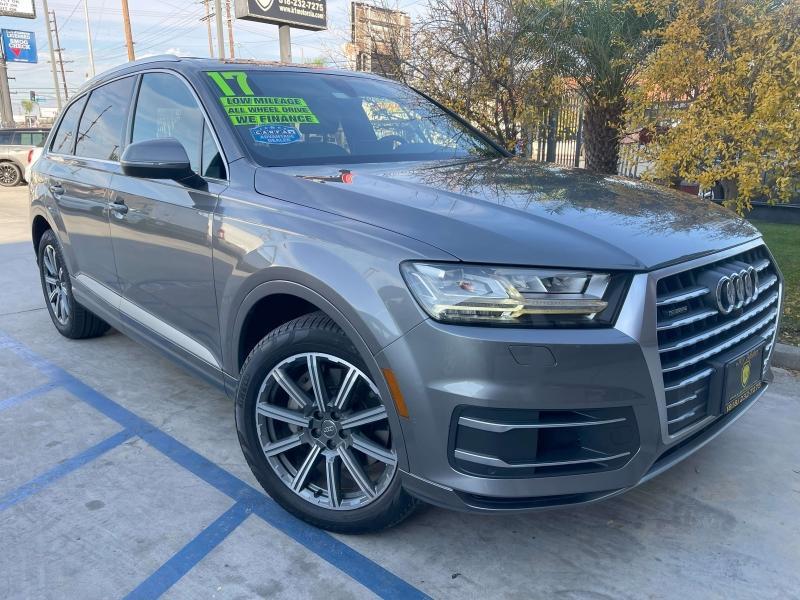 used 2017 Audi Q7 car, priced at $18,495