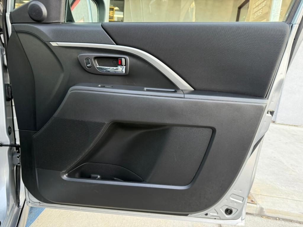 used 2012 Mazda Mazda5 car, priced at $11,995