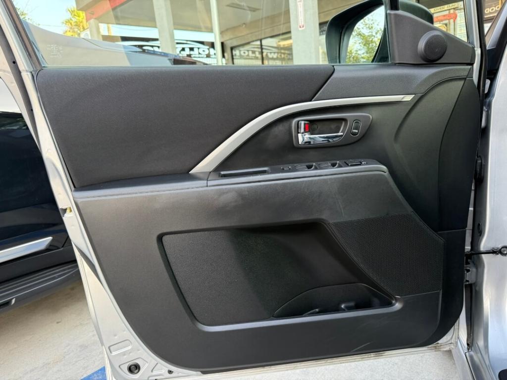 used 2012 Mazda Mazda5 car, priced at $11,995