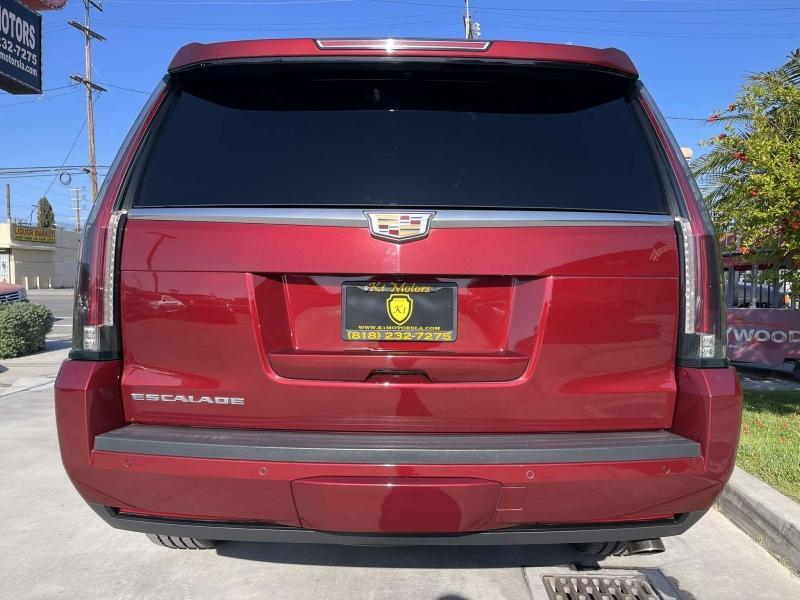 used 2016 Cadillac Escalade car, priced at $27,495