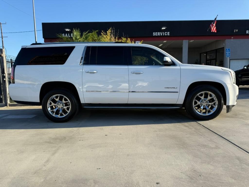 used 2015 GMC Yukon XL car, priced at $23,995