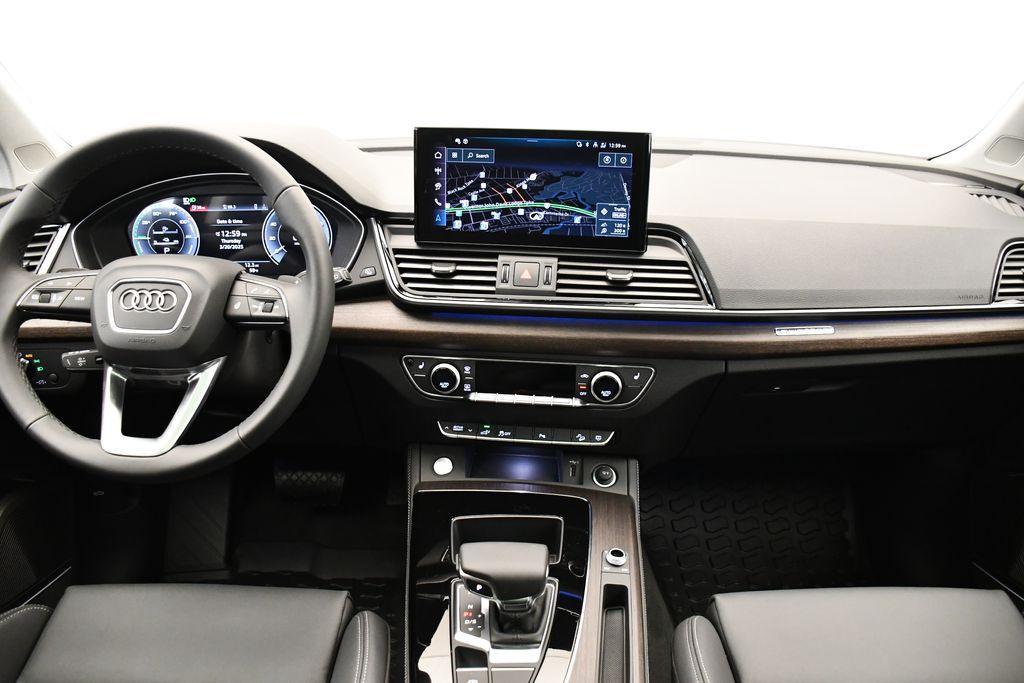 new 2025 Audi Q5 car, priced at $66,035