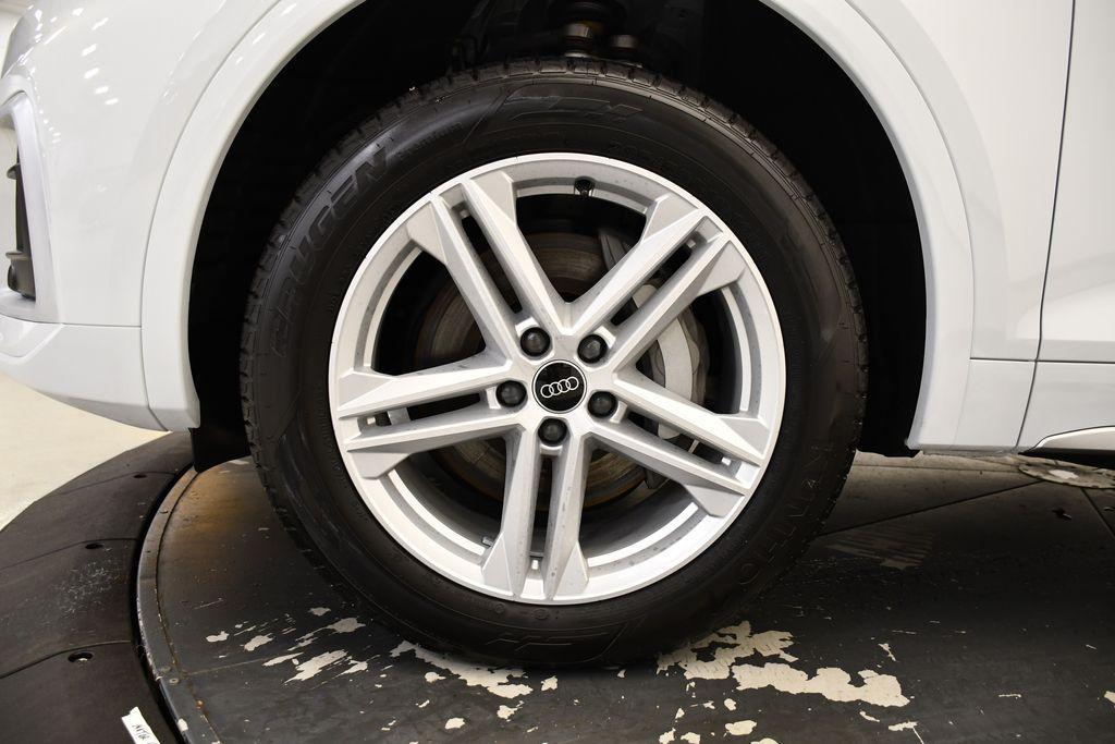 new 2025 Audi Q5 car, priced at $66,035