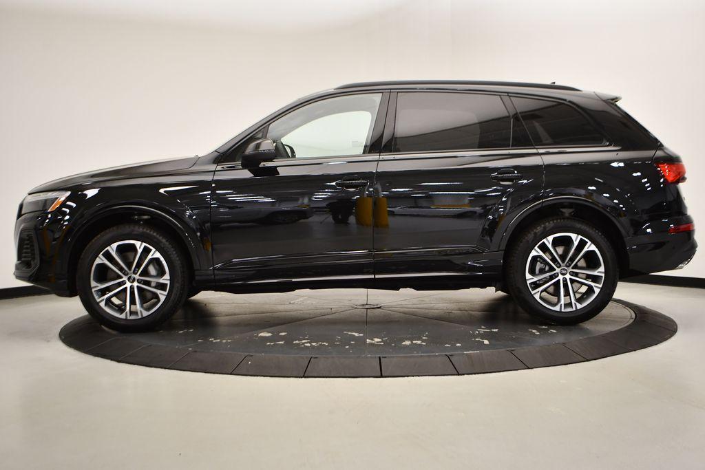 used 2025 Audi Q7 car, priced at $63,889