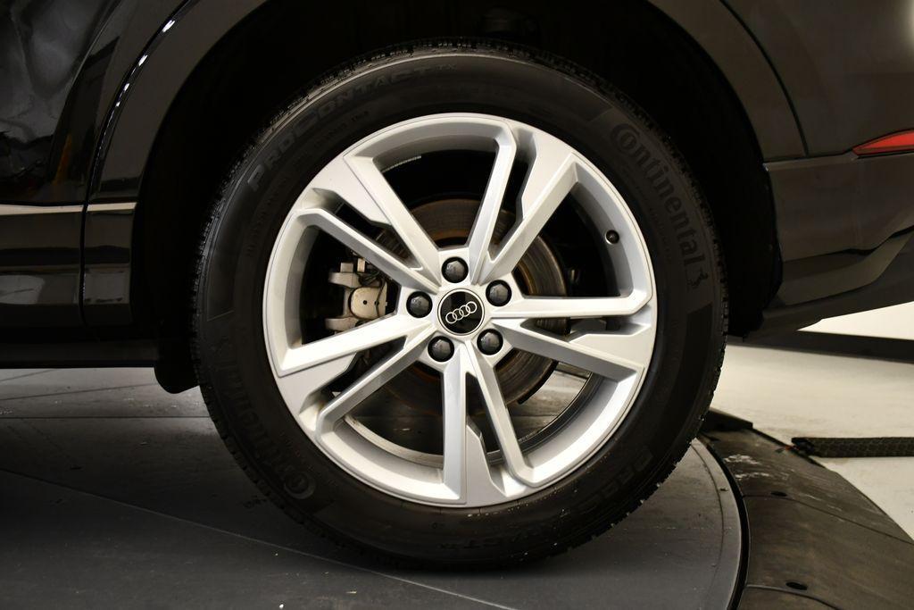used 2024 Audi Q3 car, priced at $41,989