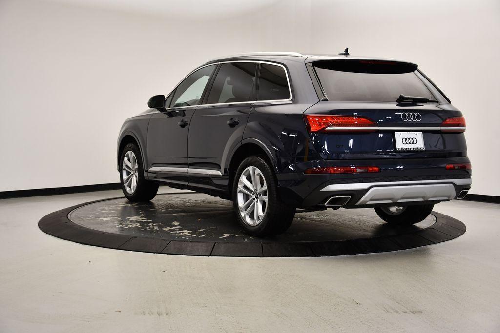 new 2025 Audi Q7 car, priced at $64,575