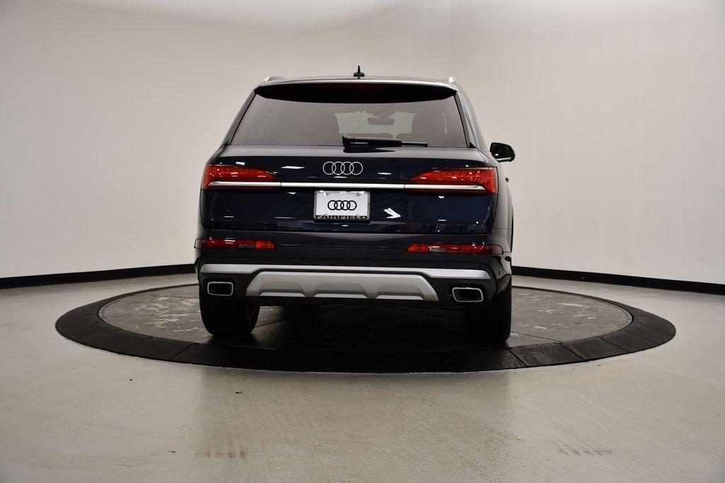 new 2025 Audi Q7 car, priced at $64,575