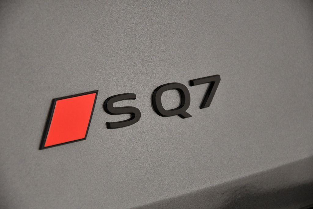 new 2025 Audi SQ7 car, priced at $101,620