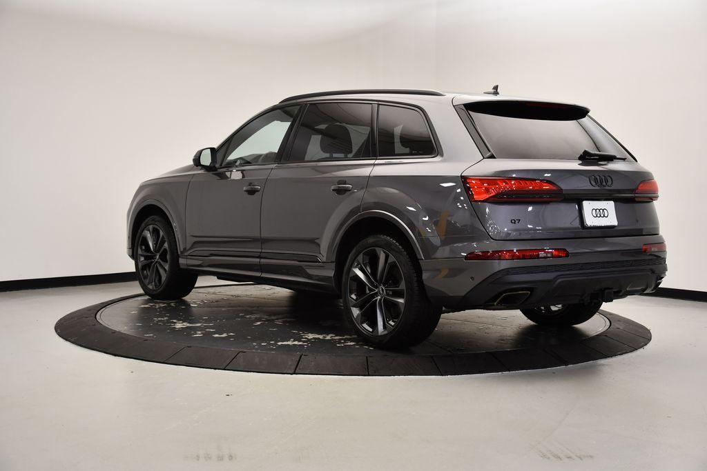 new 2025 Audi Q7 car