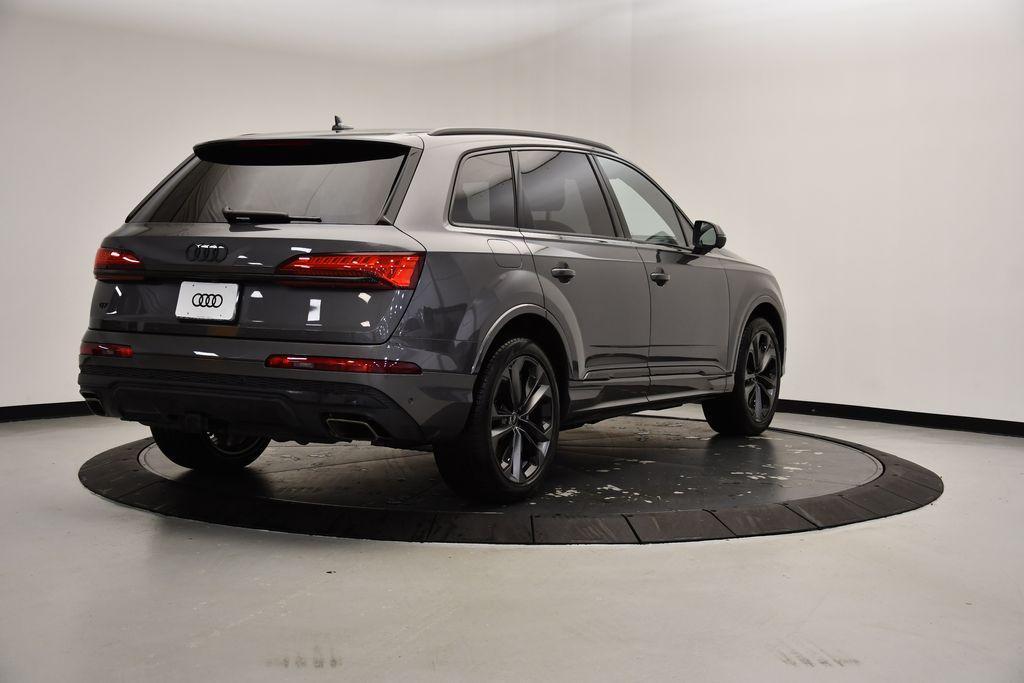 new 2025 Audi Q7 car