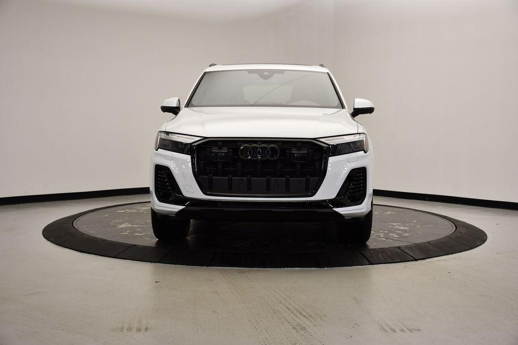 new 2025 Audi Q7 car, priced at $77,750