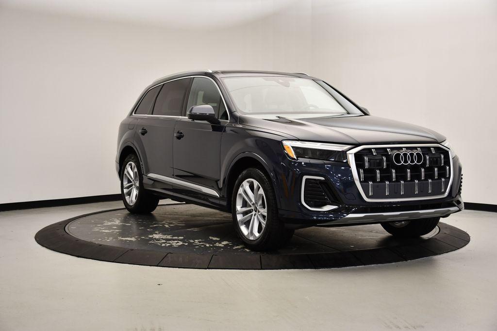 used 2025 Audi Q7 car, priced at $62,989